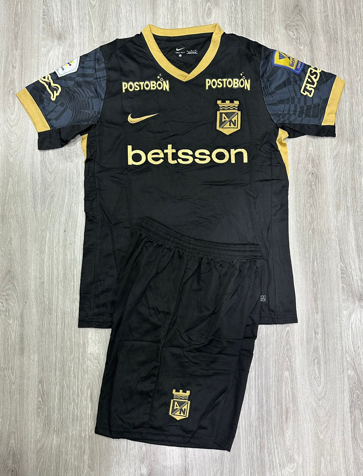 Uniforme Importado Caballero 2.0